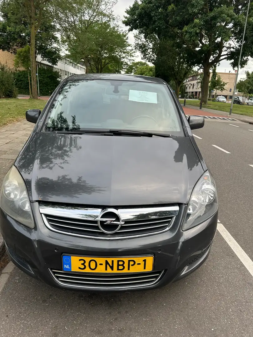 Opel Zafira Zafira 1.8 111 y. Edition Gris - 1