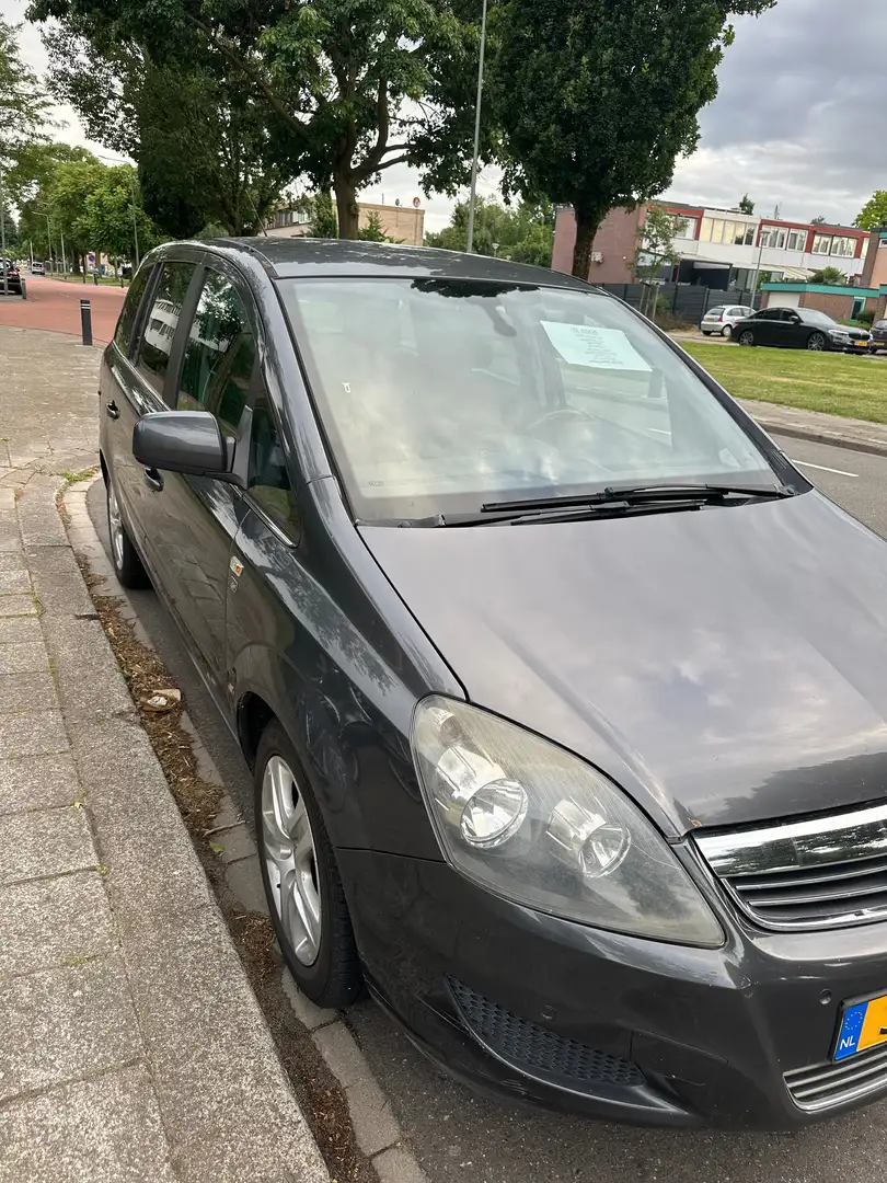 Opel Zafira Zafira 1.8 111 y. Edition Gris - 2