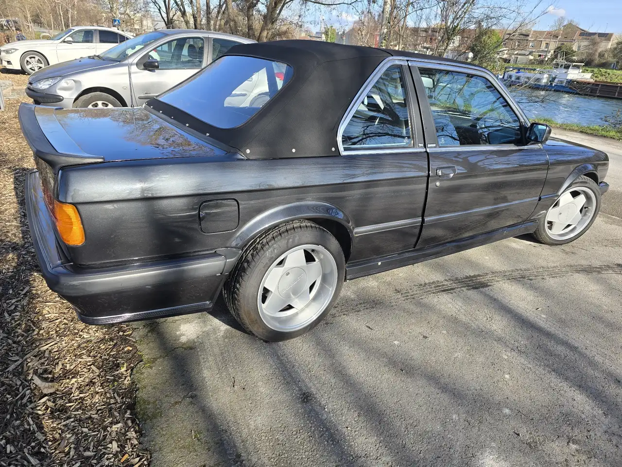 BMW 323i Sport, foto 12