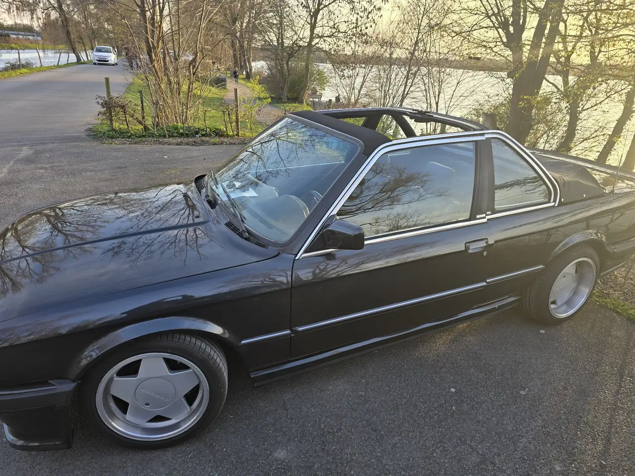 BMW 323i Sport, foto 4