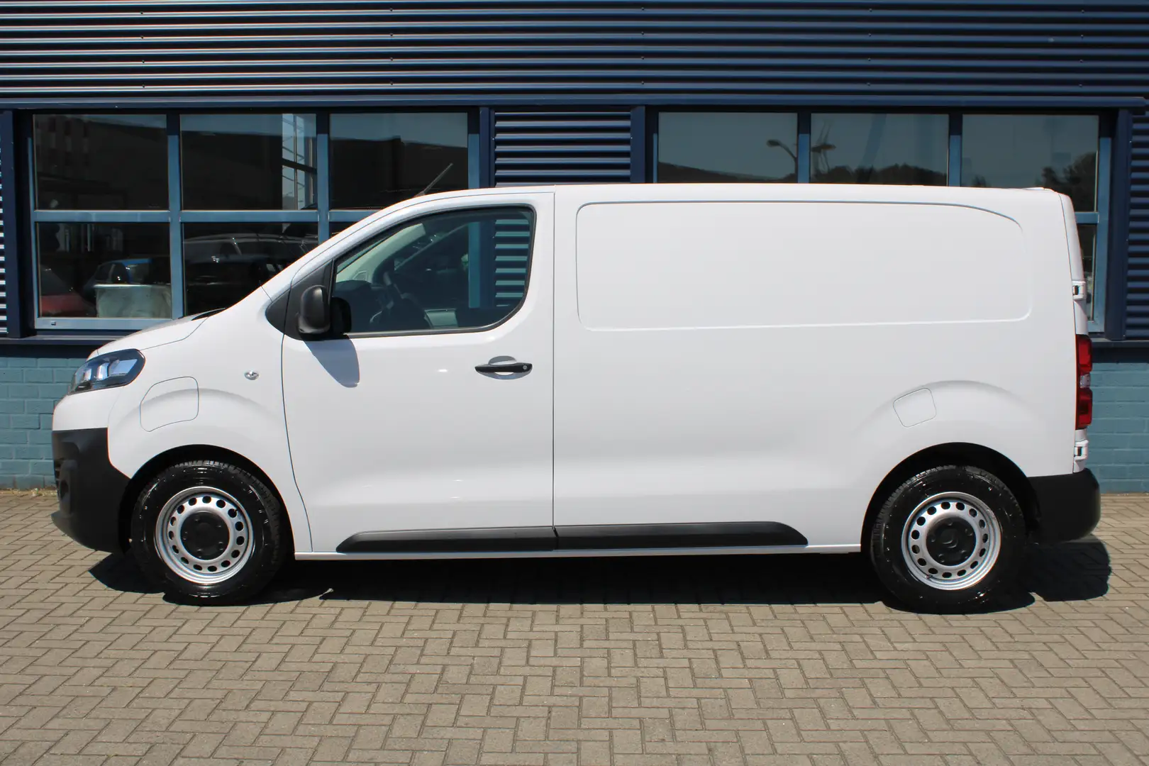 Citroen Jumpy ë-Jumpy L2 50 kWh 4.9% FINANCIAL LEASE | APPLE CAR Wit - 2