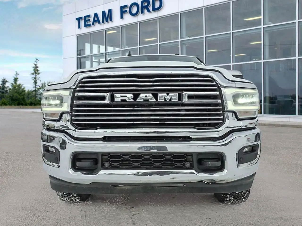 RAM 3500 снимка RAM 3500