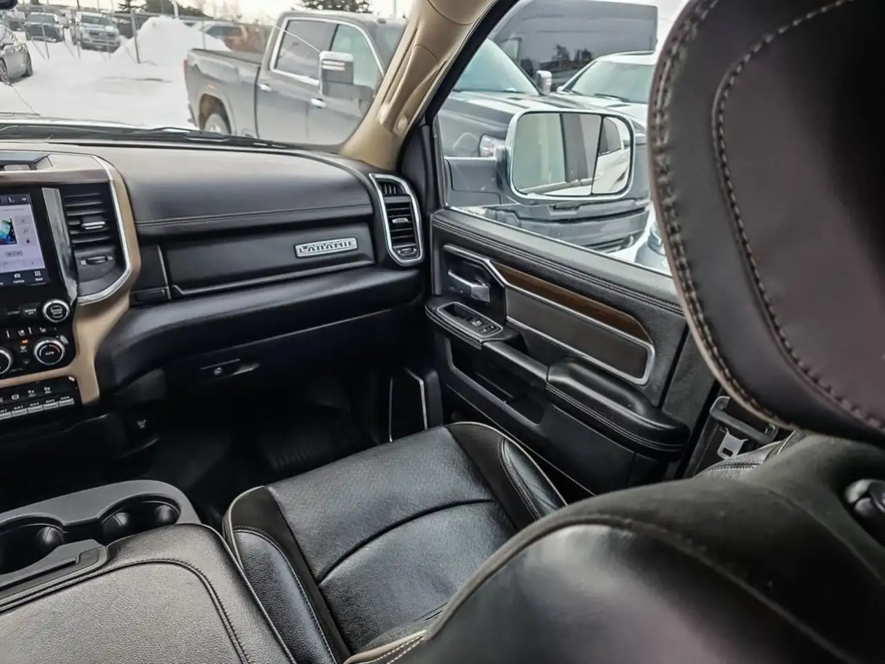 RAM 3500 снимка RAM 3500