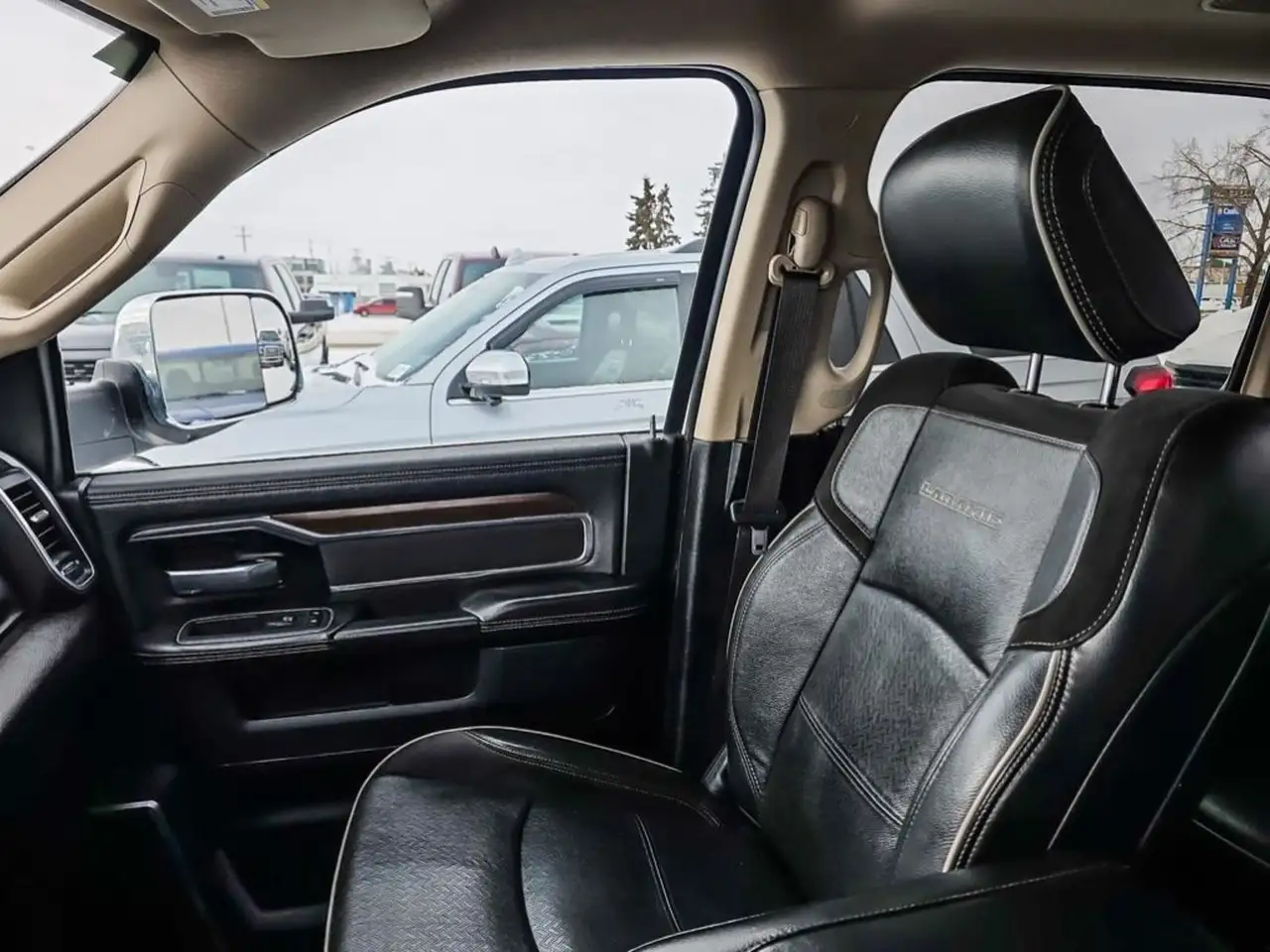 RAM 3500 снимка RAM 3500