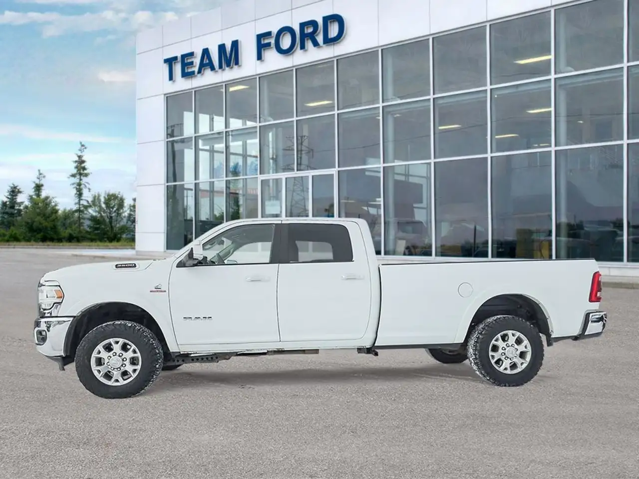 RAM 3500 снимка RAM 3500