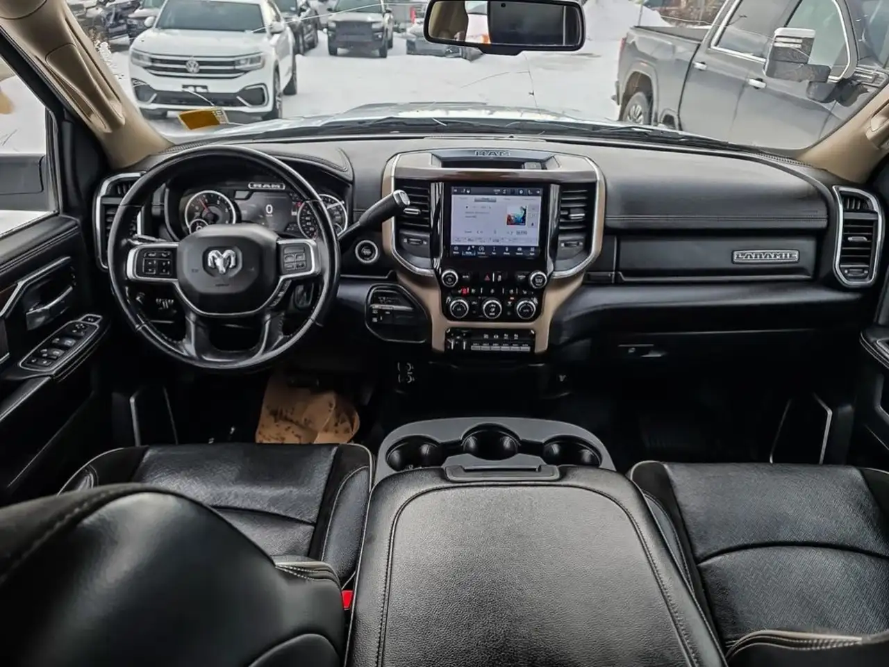 RAM 3500 снимка RAM 3500