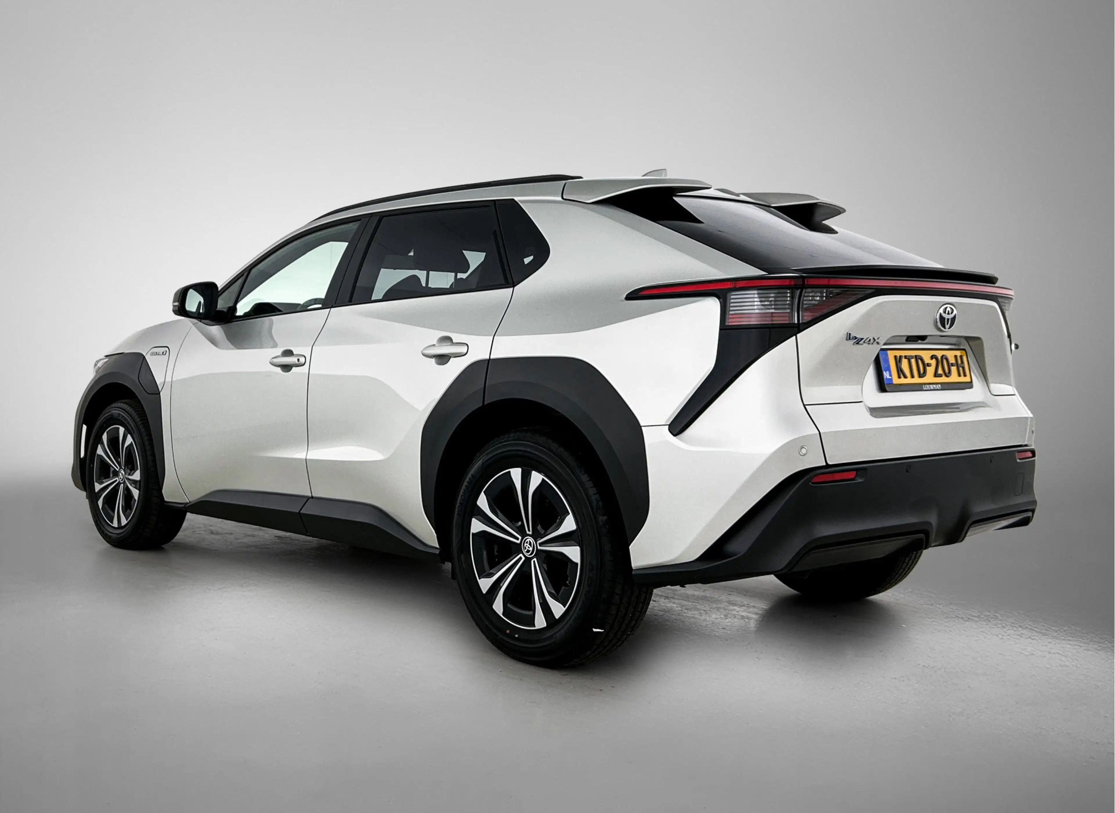 Toyota bZ4X Dynamic 71 kWh — photo 14
