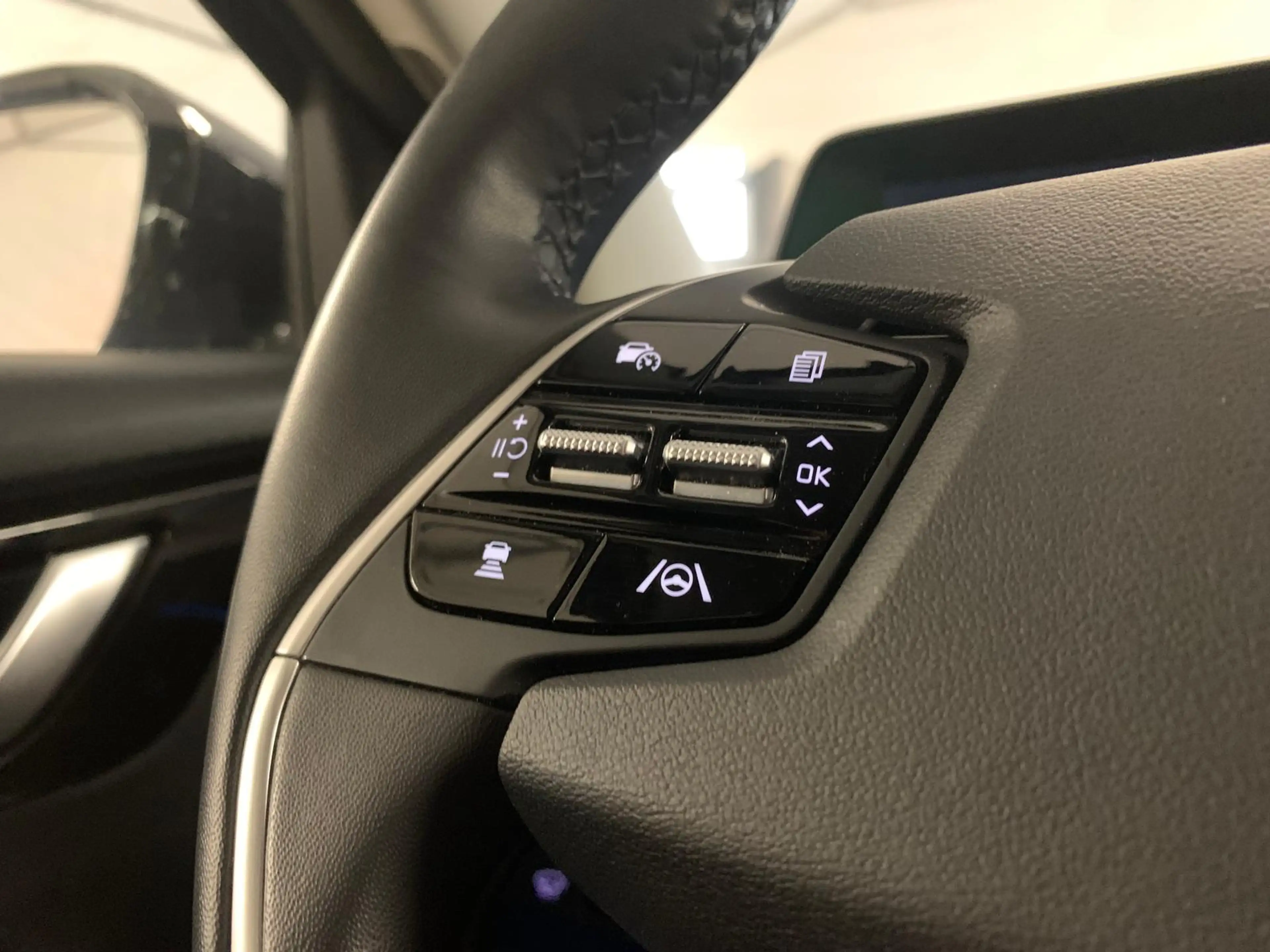 Kia EV6 ACC|HUD|Kamera|WäPumpe|Keyless|Standhzg|19" — photo 14