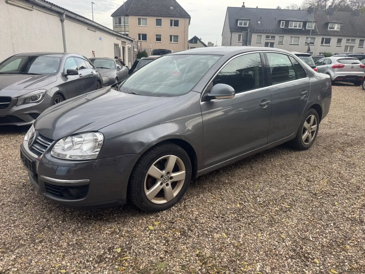 Volkswagen Jetta V Comfortline Servo Klima SHZ***** Gris - 1