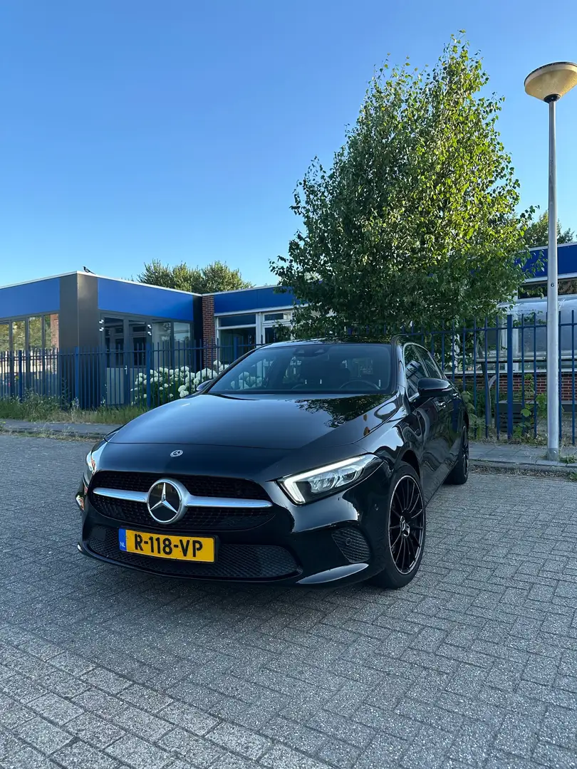 Mercedes-Benz A 250 A250E 218Pk 2020 Zwart Чёрный - 1