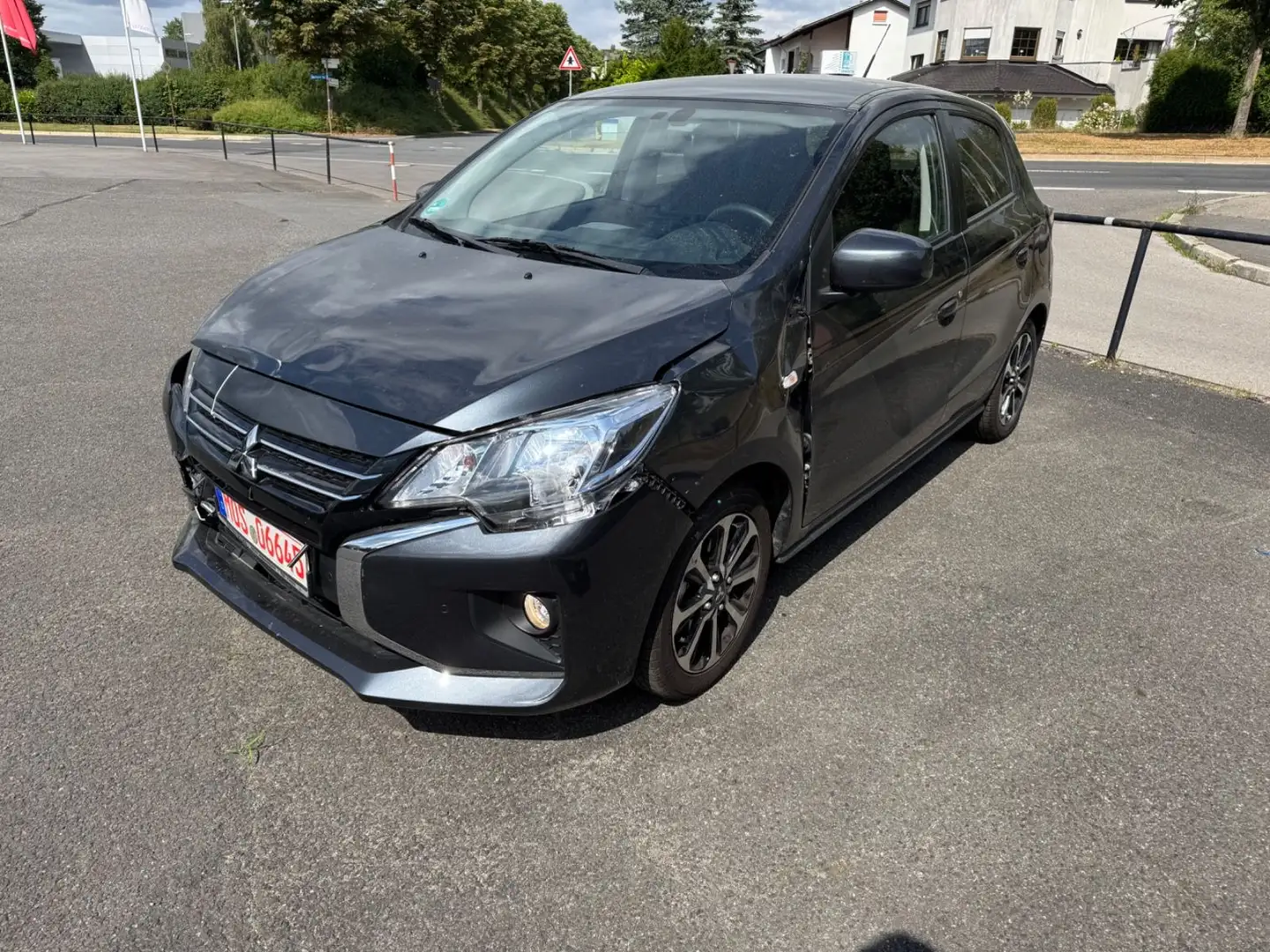 Mitsubishi Space Star 1.2 CVT Select+ Grey - 1