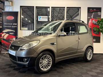 X-Too R DCI Leiser Motor Mopedauto Microcar 45KM