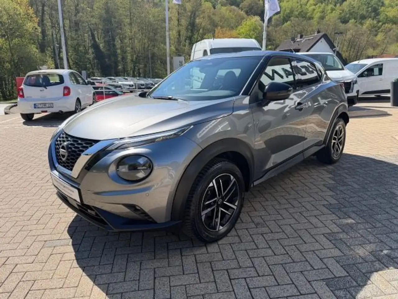 Nissan Juke 1.0DIG-T DCT N-Connecta Navi RVM Winter BFS 4