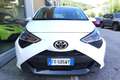 Toyota Aygo 1.0 VVT-i 72 CV 5 porte x-play MMT AUTOMATICA Белый - thumbnail 8