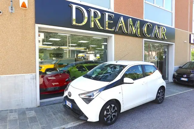 Toyota Aygo 1.0 VVT-i 72 CV 5 porte x-play MMT AUTOMATICA