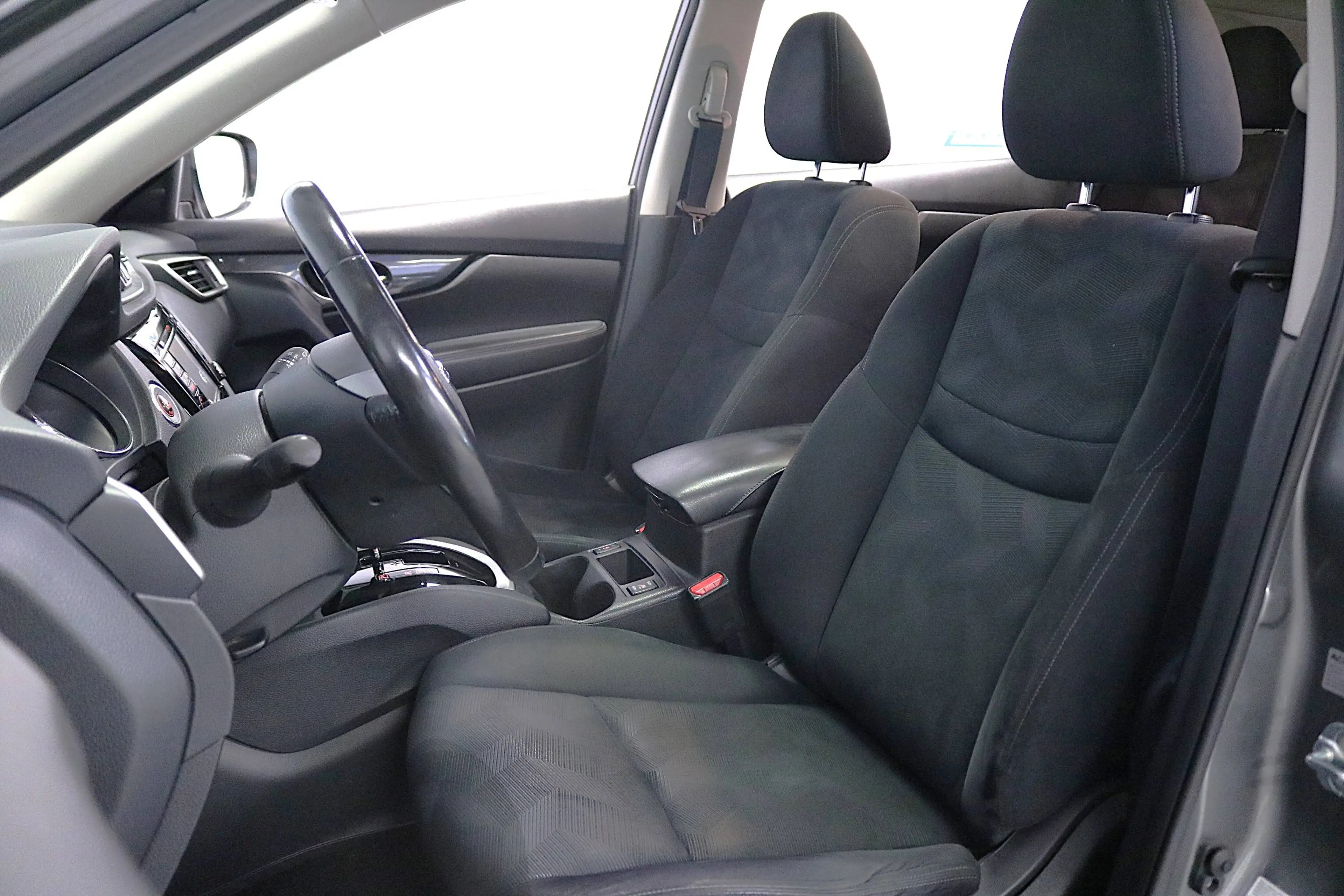 Nissan X-Trail 2.0 N-Vision*2HAND*PANO*SHZ*LED*PDC*360*CAM*KLIMAAUT*u.v.m — photo 12