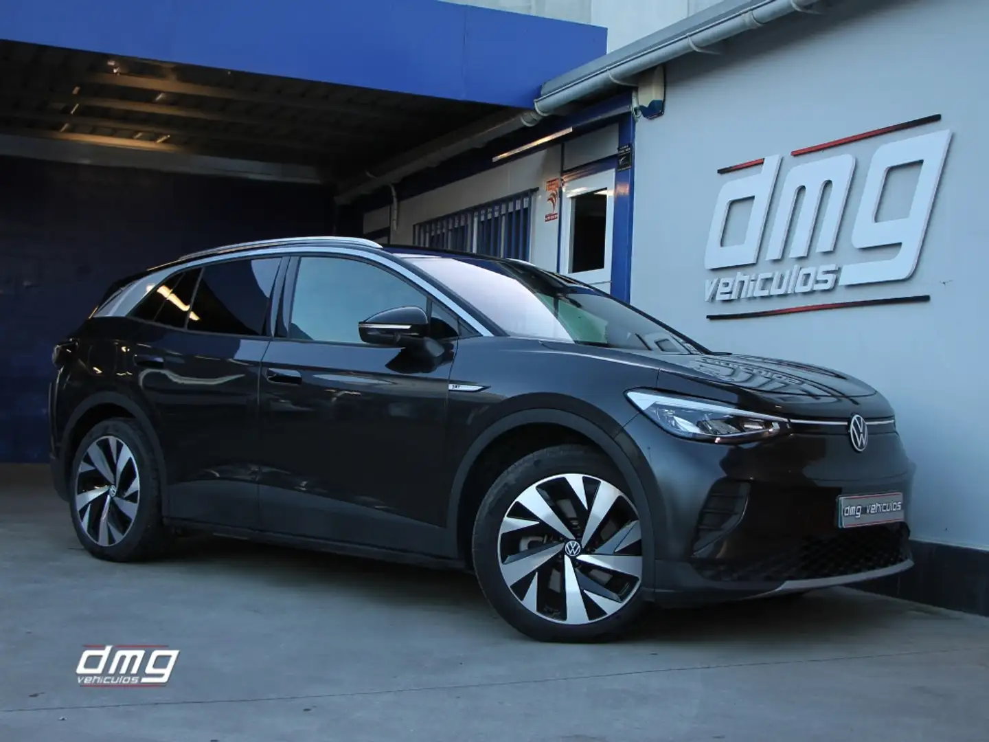 Volkswagen ID.4 1st Max 150KW 77Kwh Gris - 1