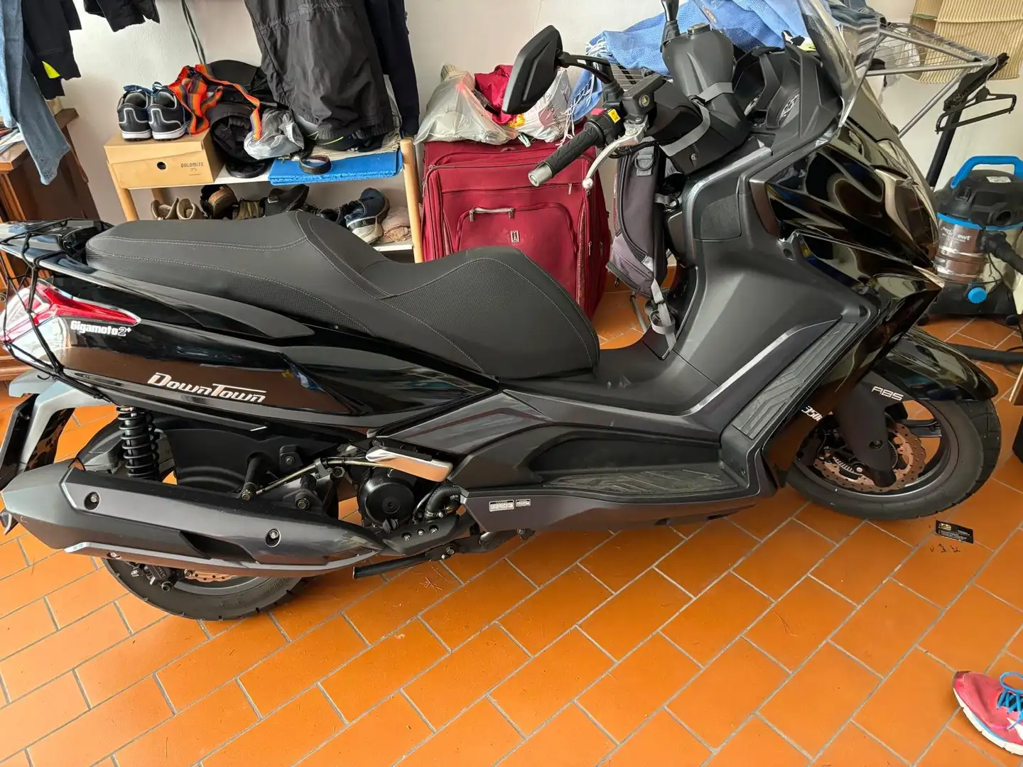 Kymco Downtown 350i NERO Nero - 1