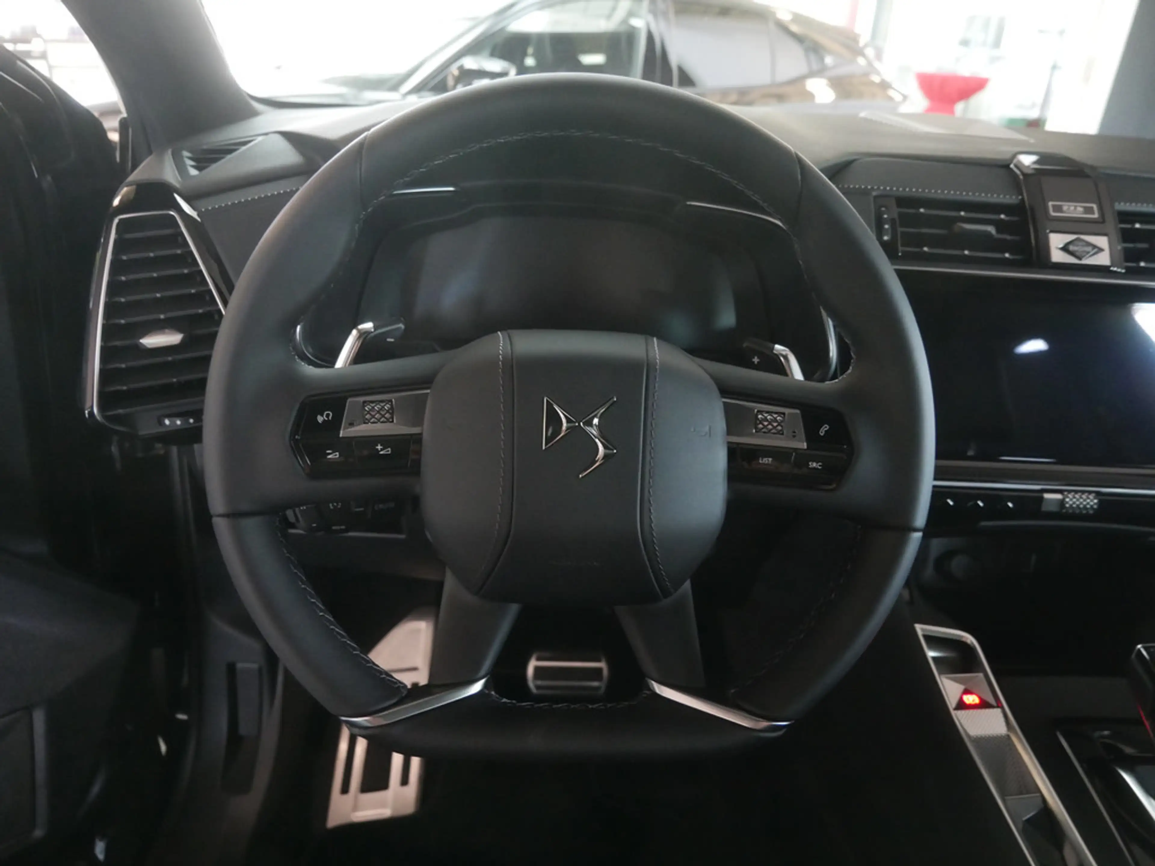 DS Automobiles DS 7 Crossback Etoile BlueHDi 130 PANO 360° — photo 7