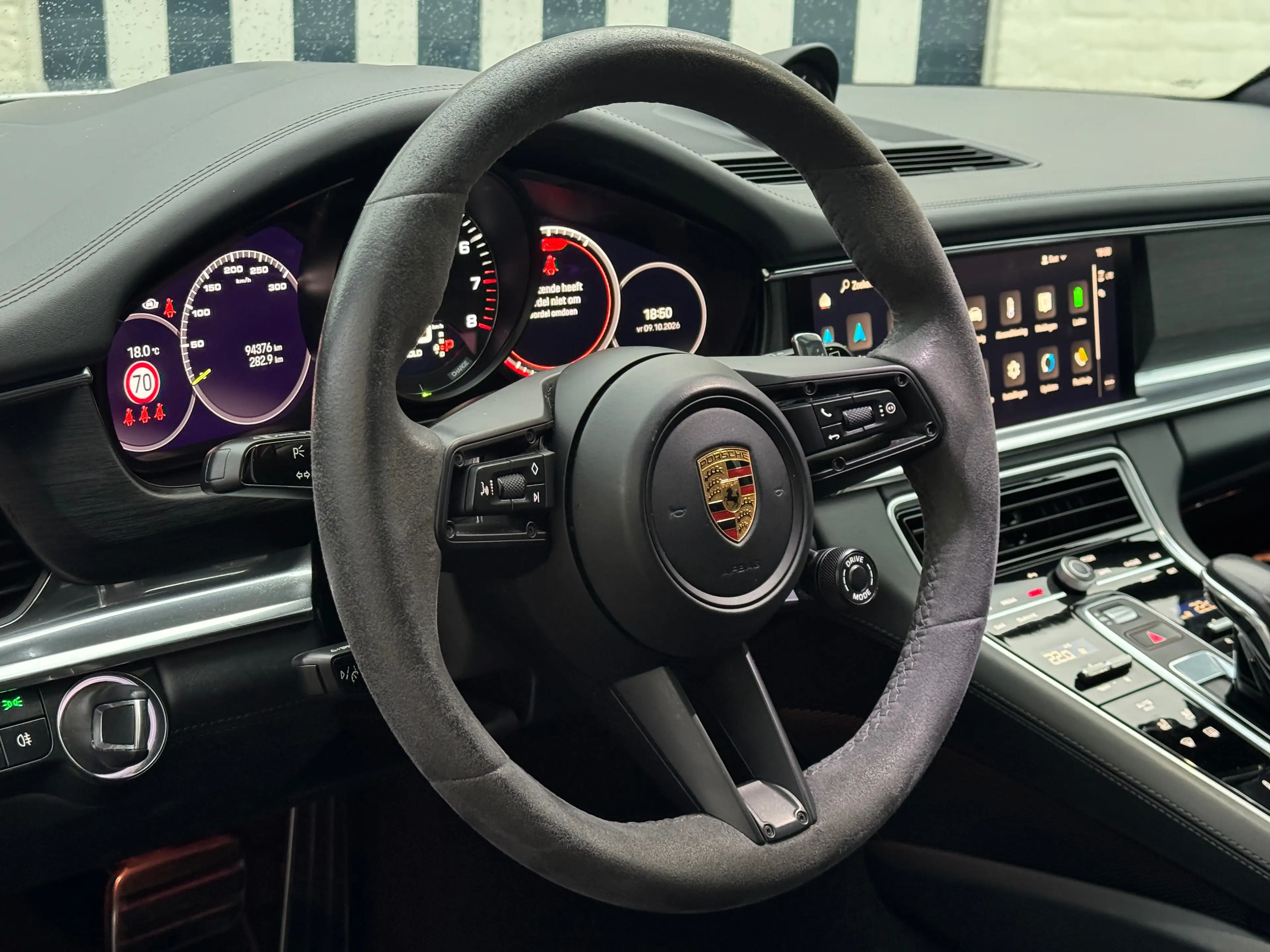 Porsche Panamera 4 e-Hybrid 2.9 V6 Bi-Turbo PHEV PDK (EU6d-TEMP) — photo 10