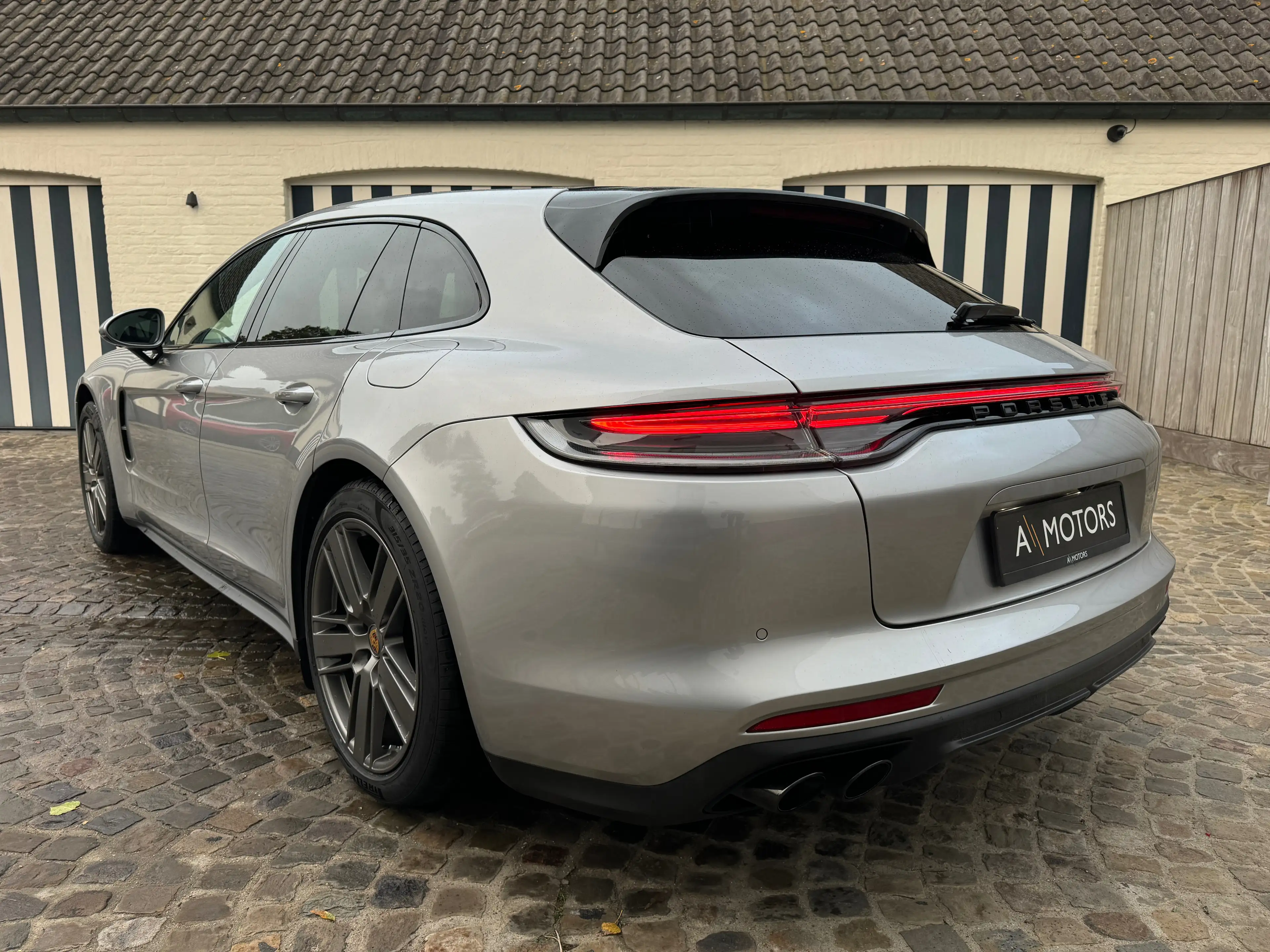 Porsche Panamera 4 e-Hybrid 2.9 V6 Bi-Turbo PHEV PDK (EU6d-TEMP) — photo 4