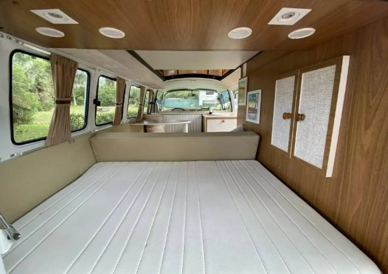 Volkswagen T2, foto 2