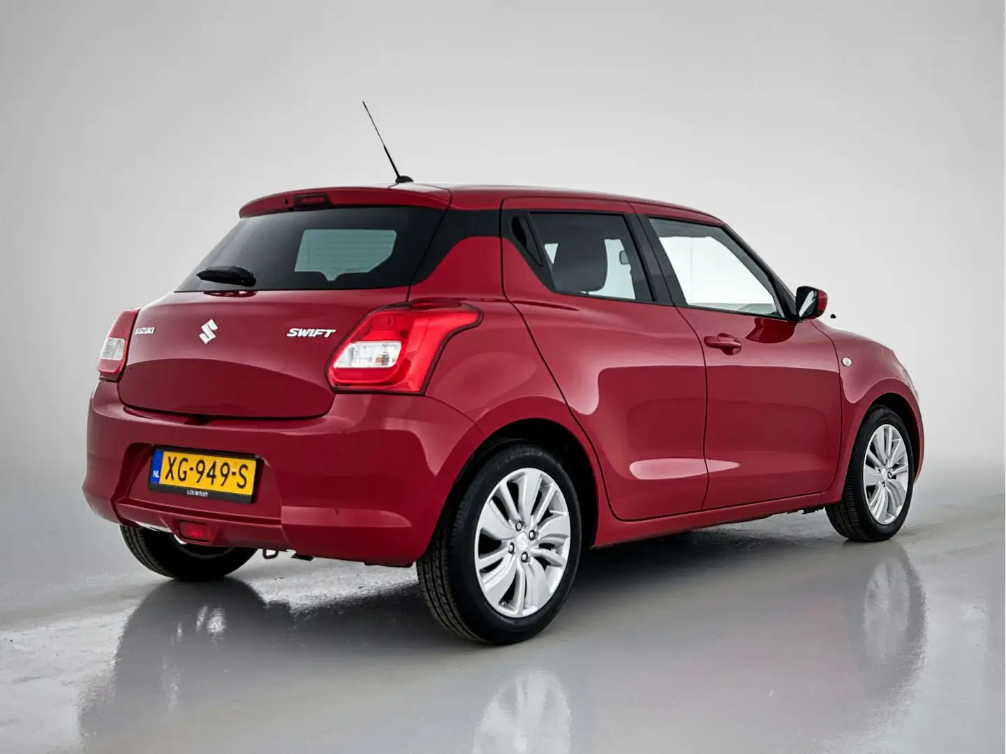 Suzuki Swift 1.2 Select | Airco | Navigatie | Achteruitrijcamer Rouge - 2