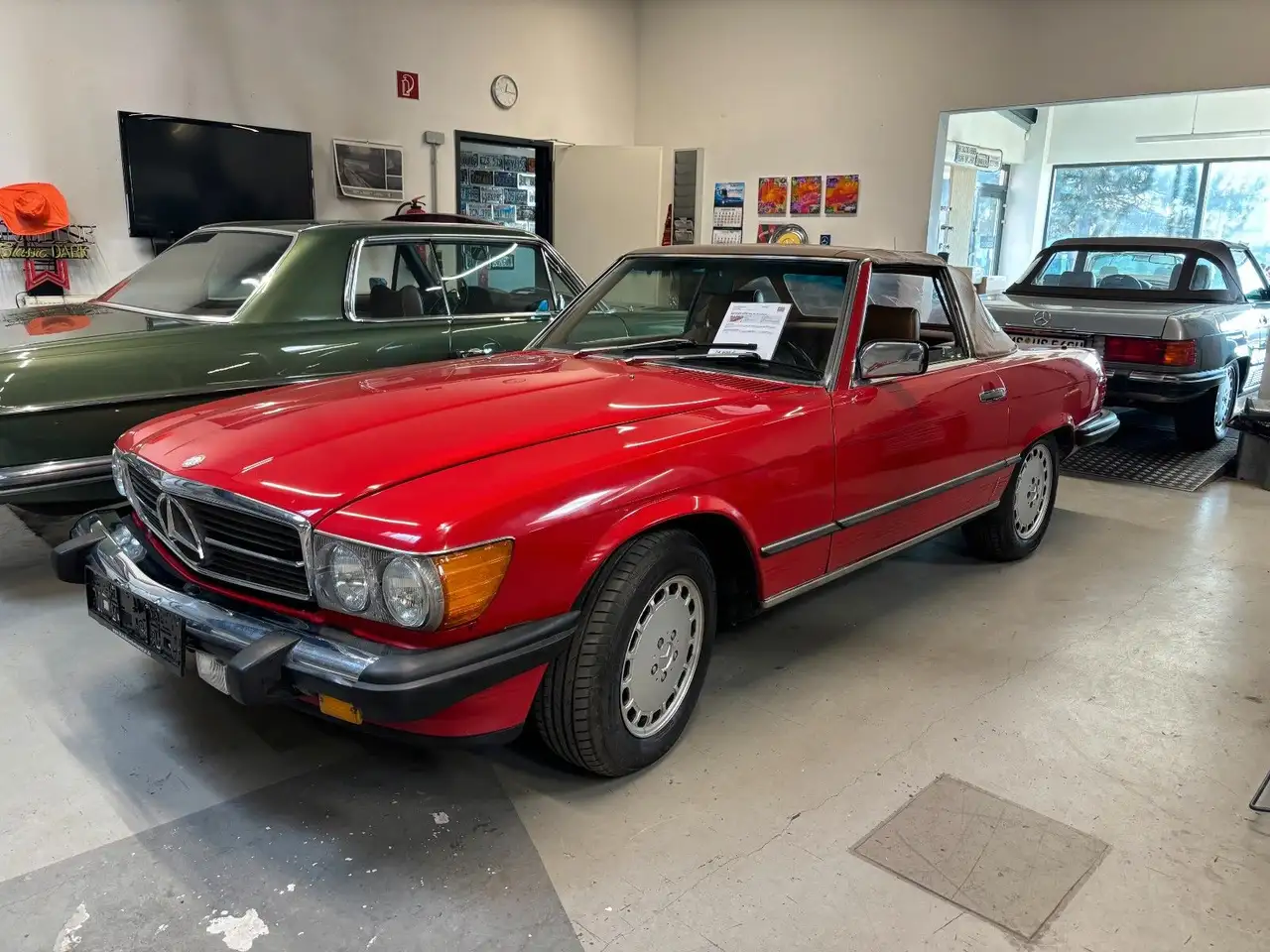 Mercedes-Benz SL 560