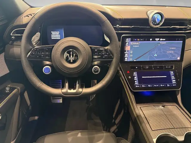 Maserati Grecale view 6
