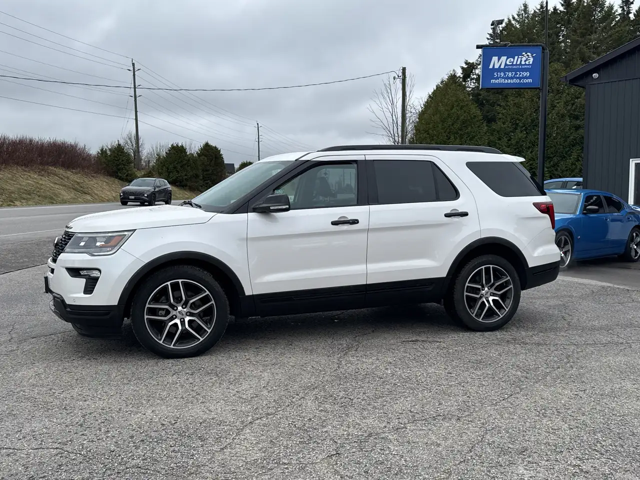 Ford Explorer снимка Ford Explorer