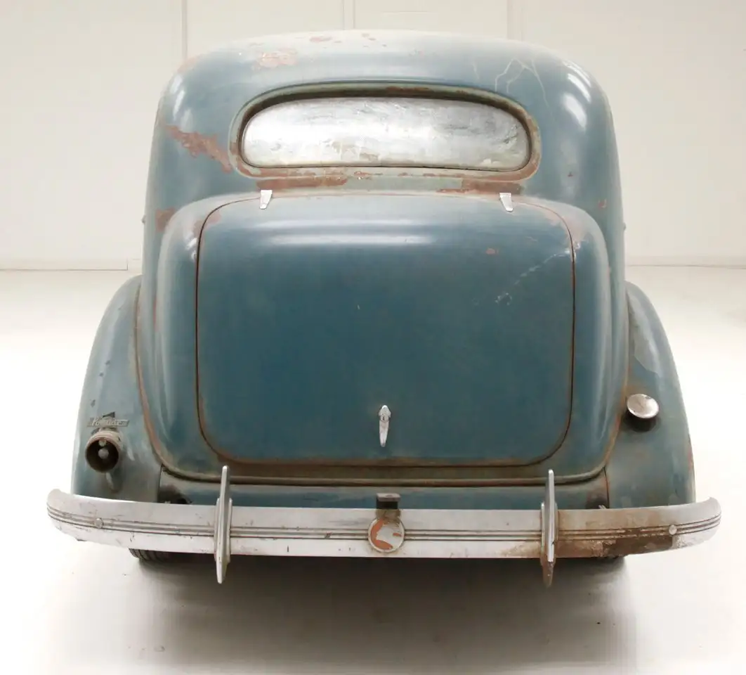 Pontiac Touring Sedan, foto 4