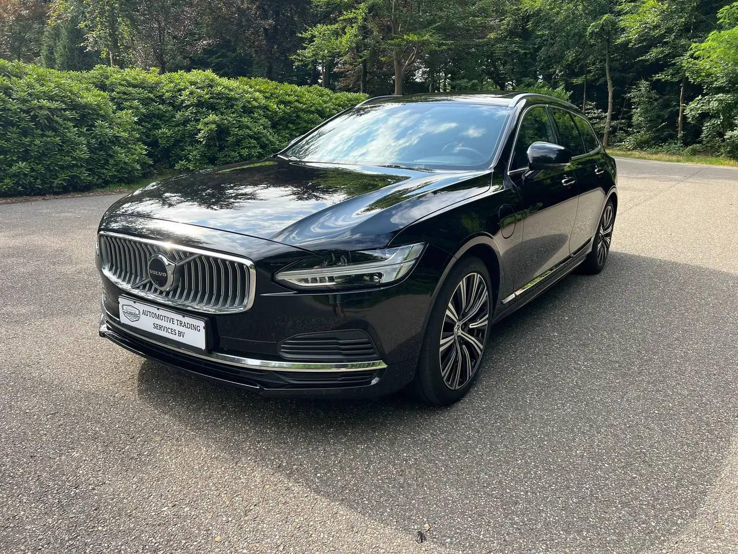 Volvo V90 T8 AWD Twin Engine PlugIn Inscription ACC Pano B&W Zwart - 1