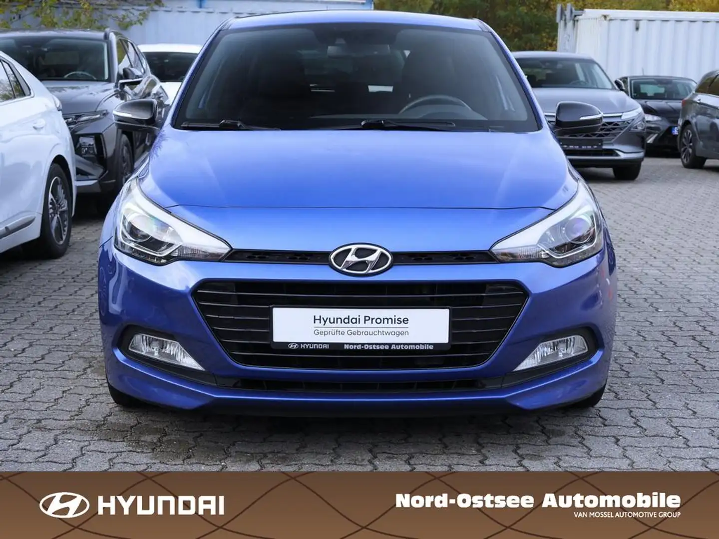 Hyundai i20 PASSION PLUS KLIMA ISOFIX Blau - 2