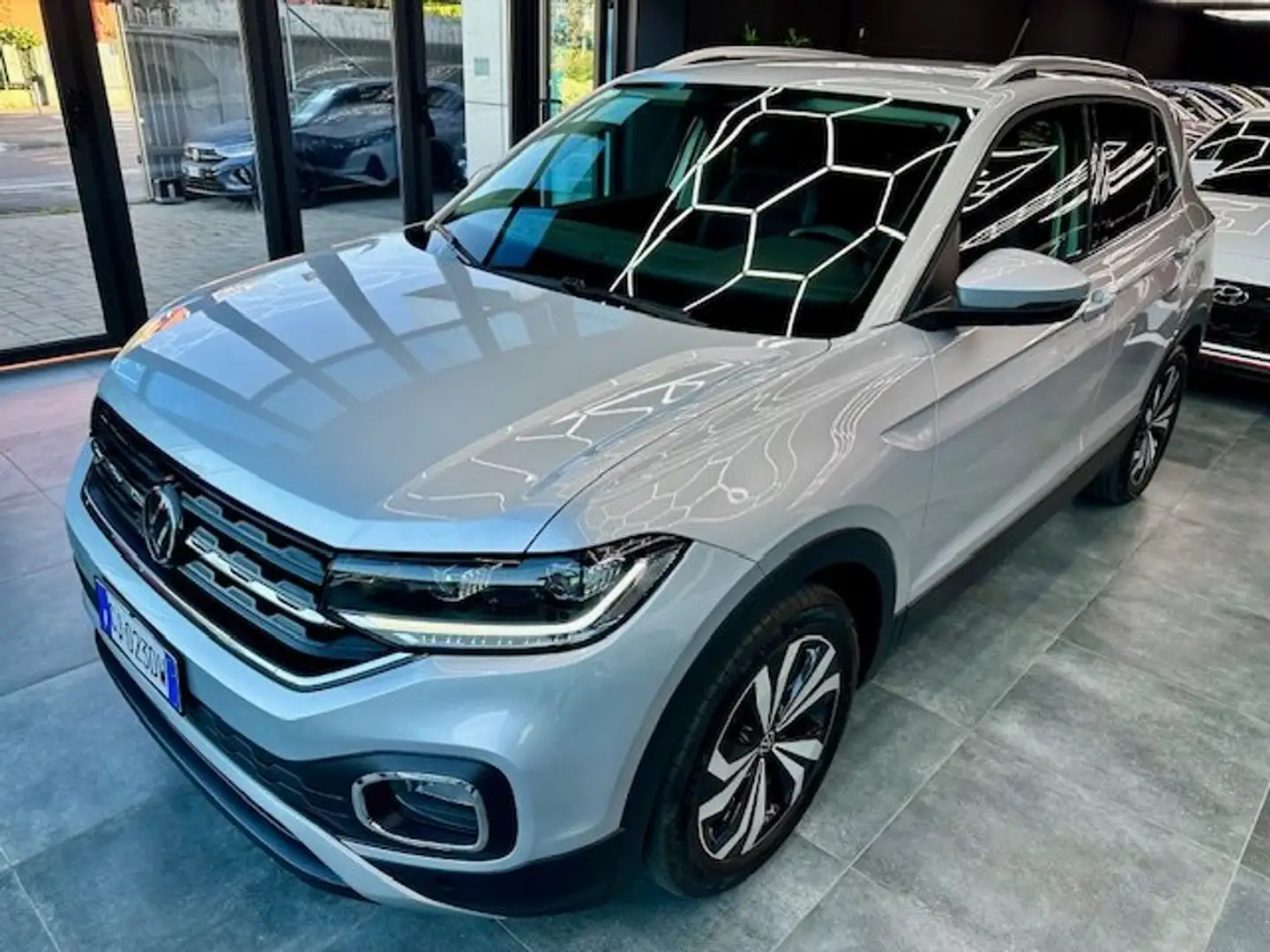 Volkswagen T-Cross T-Cross 1.0 tsi Advanced 110cv Stříbrná - 1