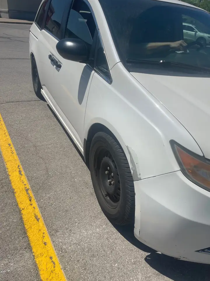 Honda Odyssey снимка Honda Odyssey