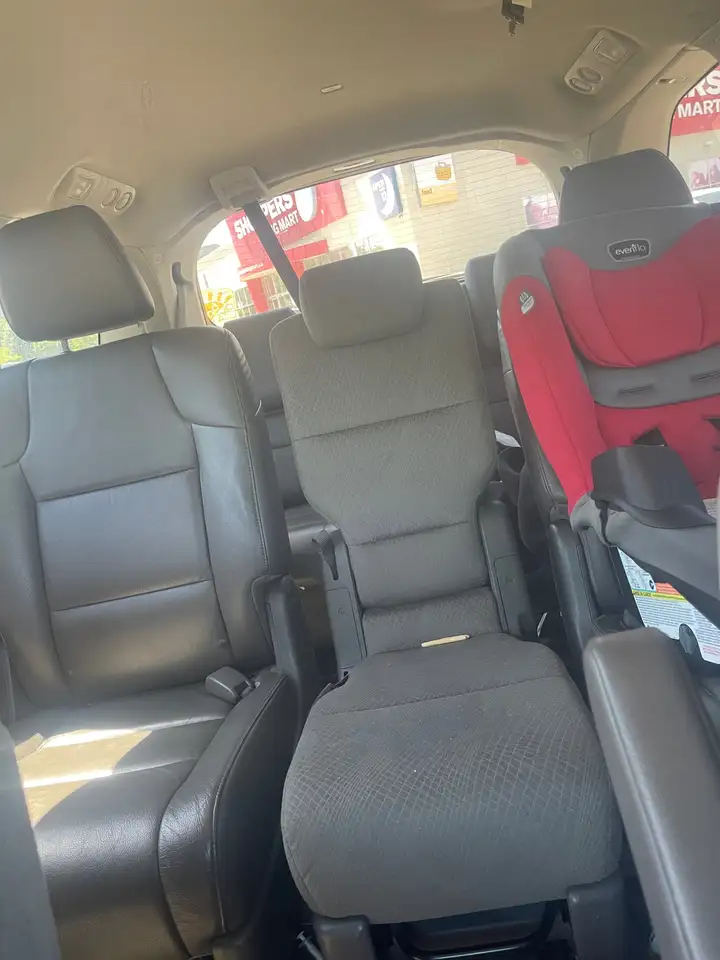 Honda Odyssey снимка Honda Odyssey