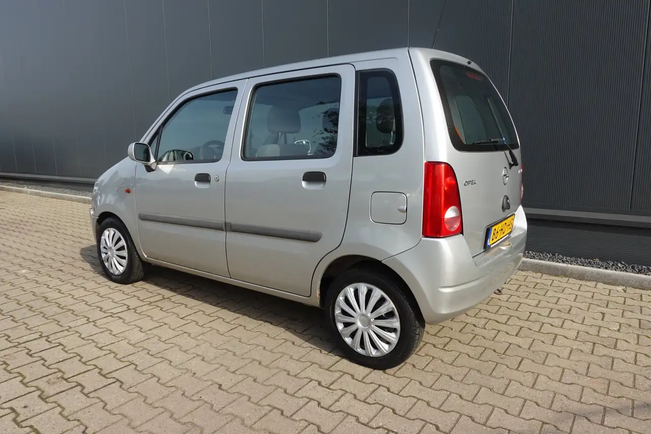 Opel Agila 1.2-16V Comfort, foto 2