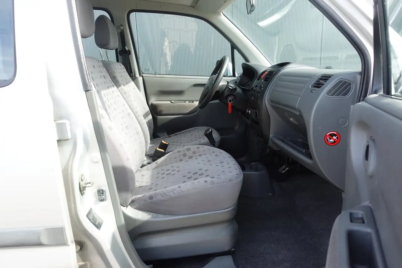 Opel Agila 1.2-16V Comfort, foto 8