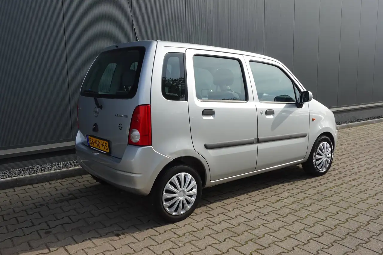Opel Agila 1.2-16V Comfort, foto 3