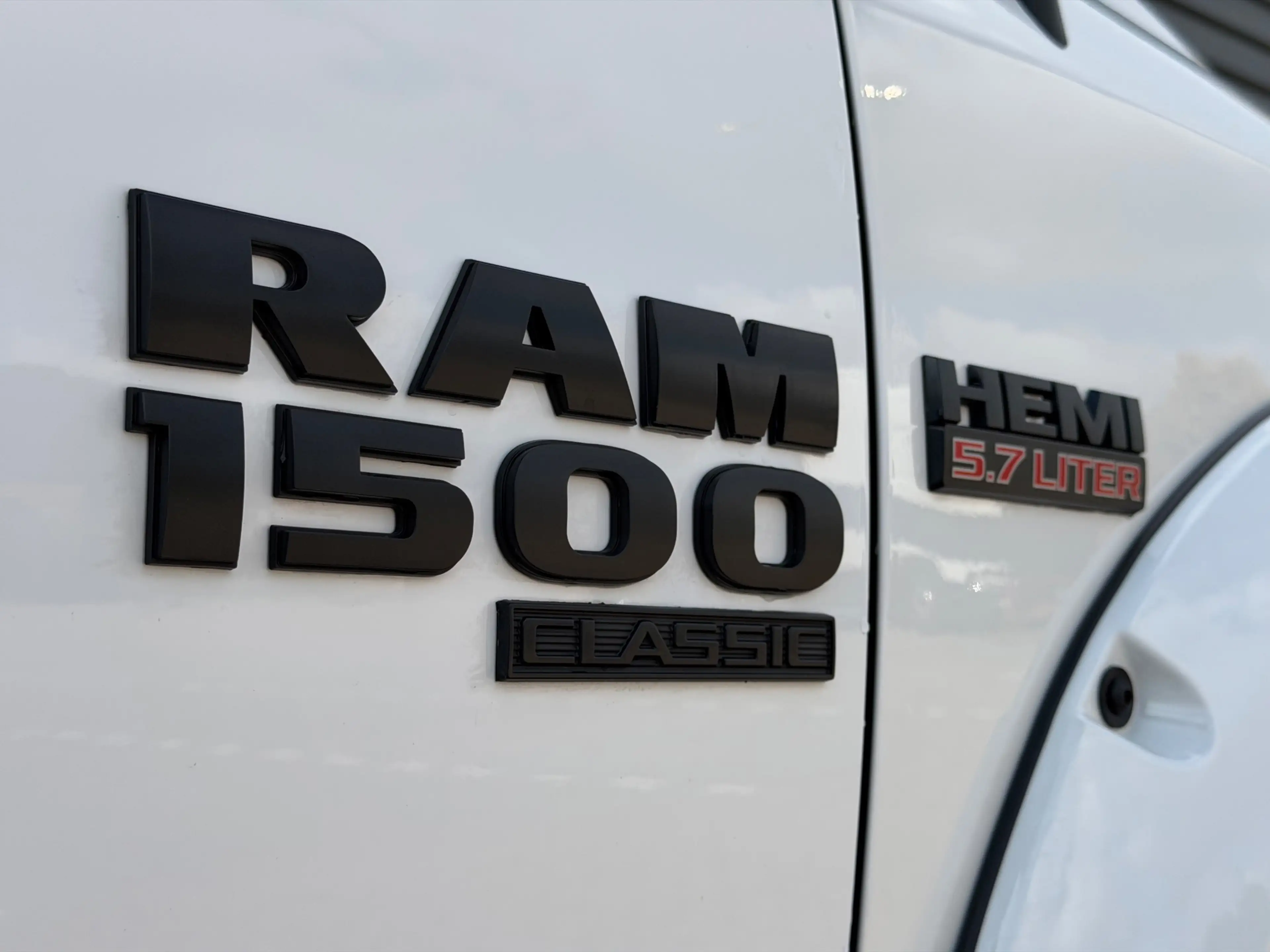 Dodge RAM 1500 CLASSIC 5.7 V8 Crew Cab | LPG | Led | Custom — photo 11