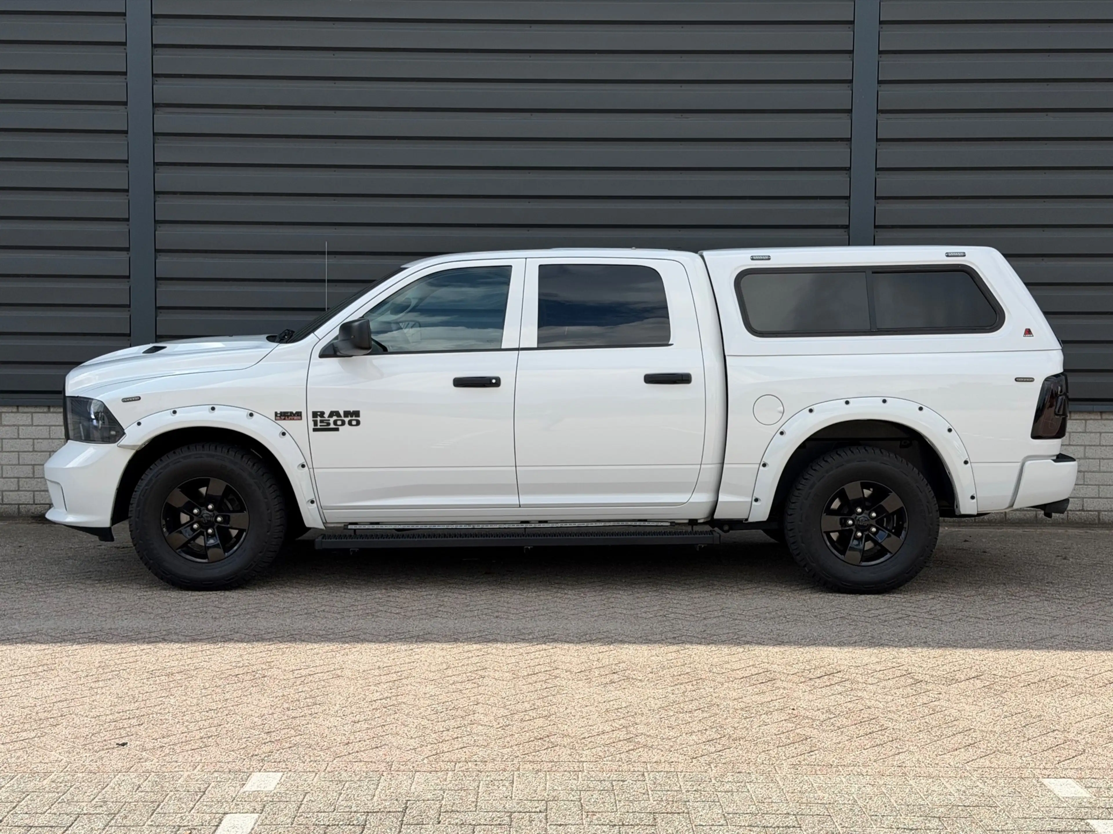 Dodge RAM 1500 CLASSIC 5.7 V8 Crew Cab | LPG | Led | Custom — photo 7