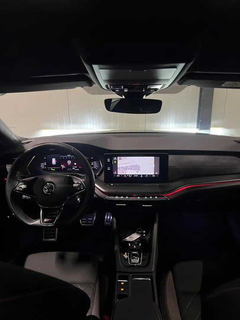 Skoda Octavia Combi 1.4 TSI RS 245PK iV PHEV Virtual Camera Schwarz - 2