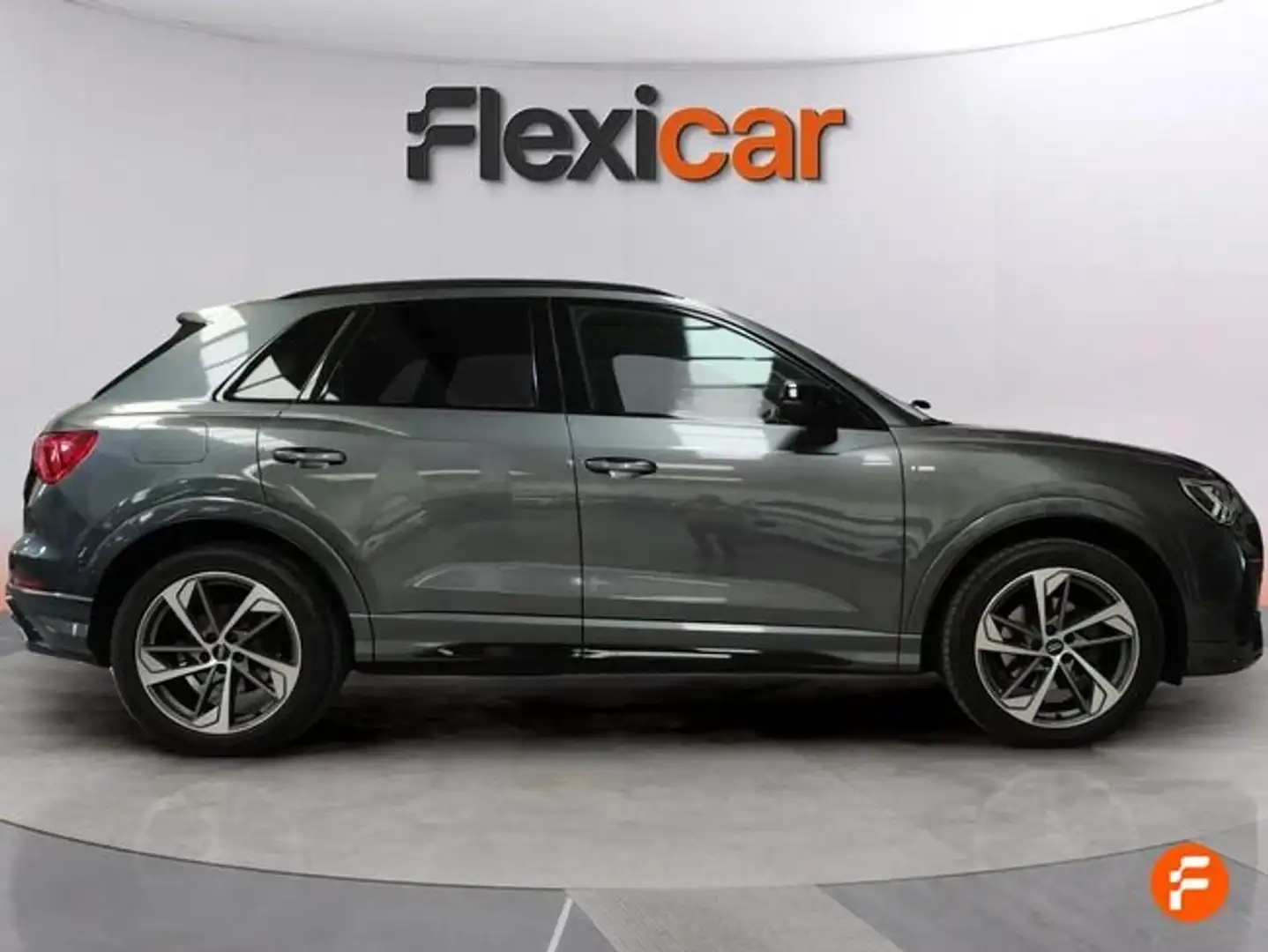 Audi Q3 Black line 35 TFSI 110kW (150CV) S tron Gris - 1