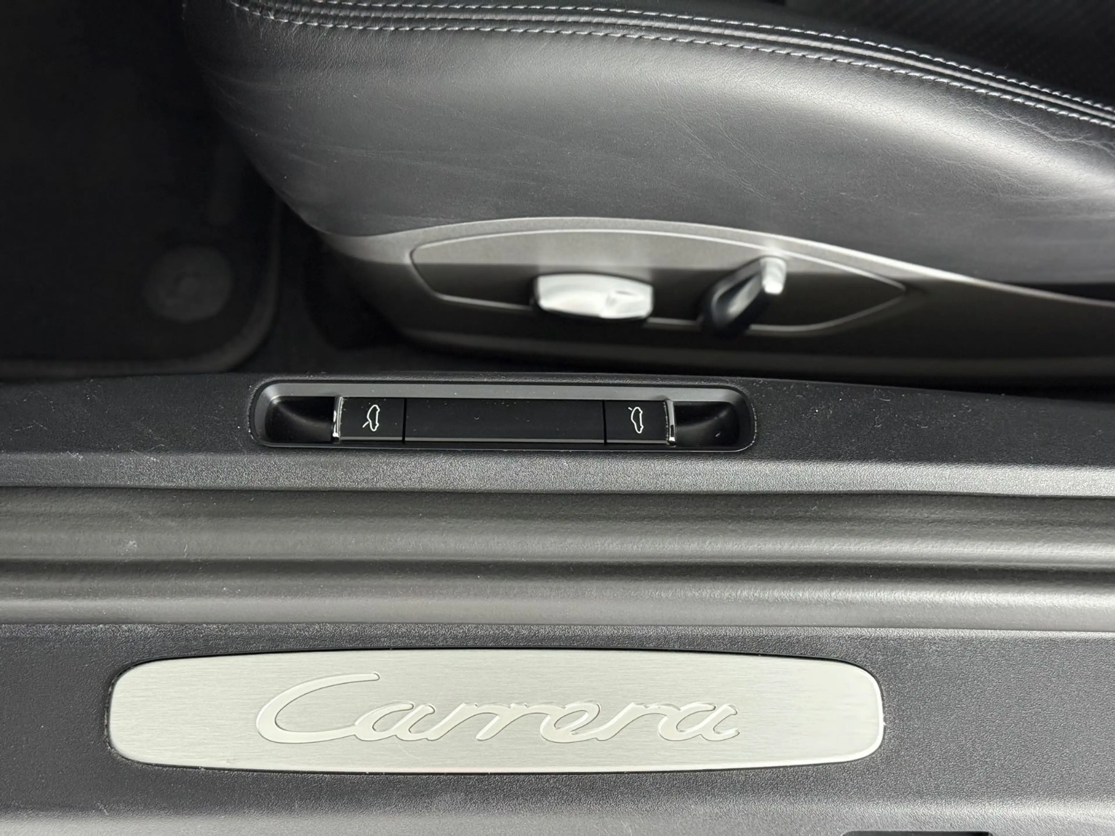 Porsche 991 .2 Carrera Bi-Xenon 20' Sportsitze+ SSD — photo 12