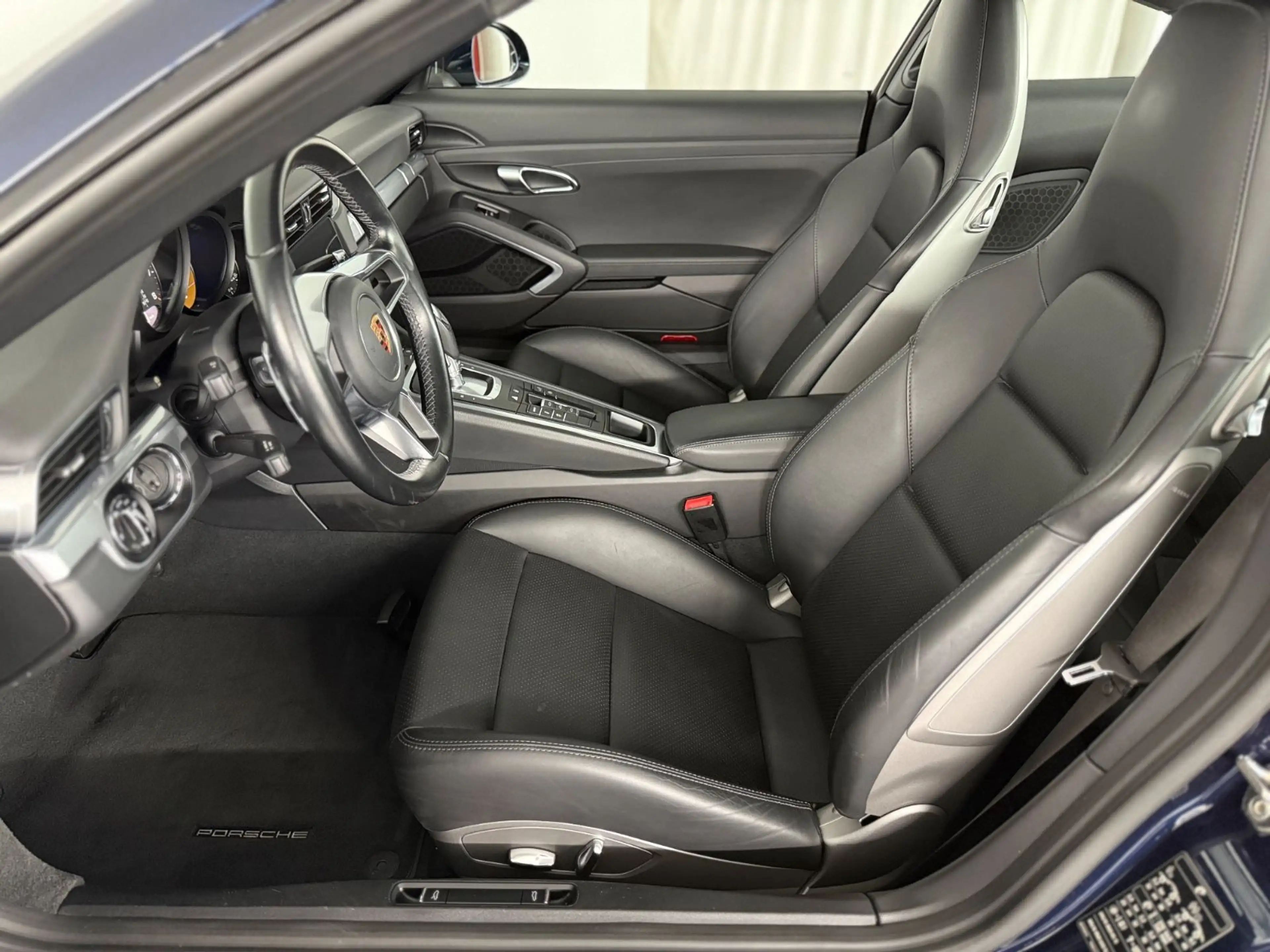 Porsche 991 .2 Carrera Bi-Xenon 20' Sportsitze+ SSD — photo 11