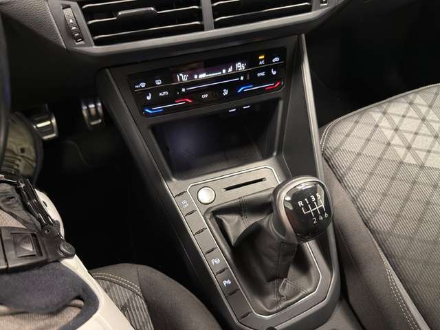 Volkswagen Taigo — photo 18