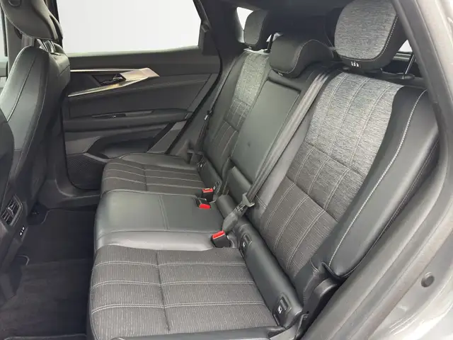 Renault Austral view 12