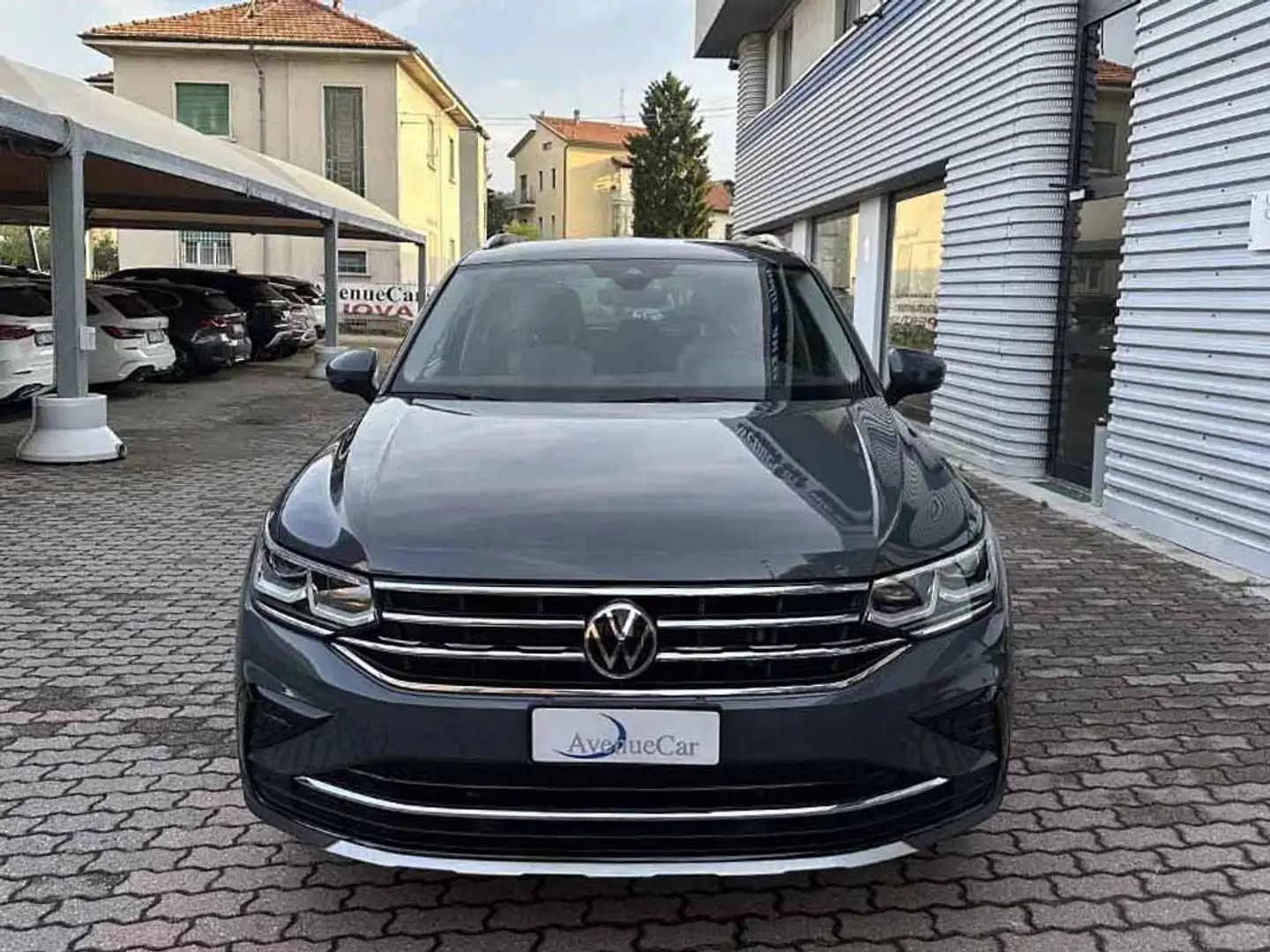 Volkswagen Tiguan Elegance 4motion dsg TELECAMERA POST IVA ESPOSTA Grigio - 2