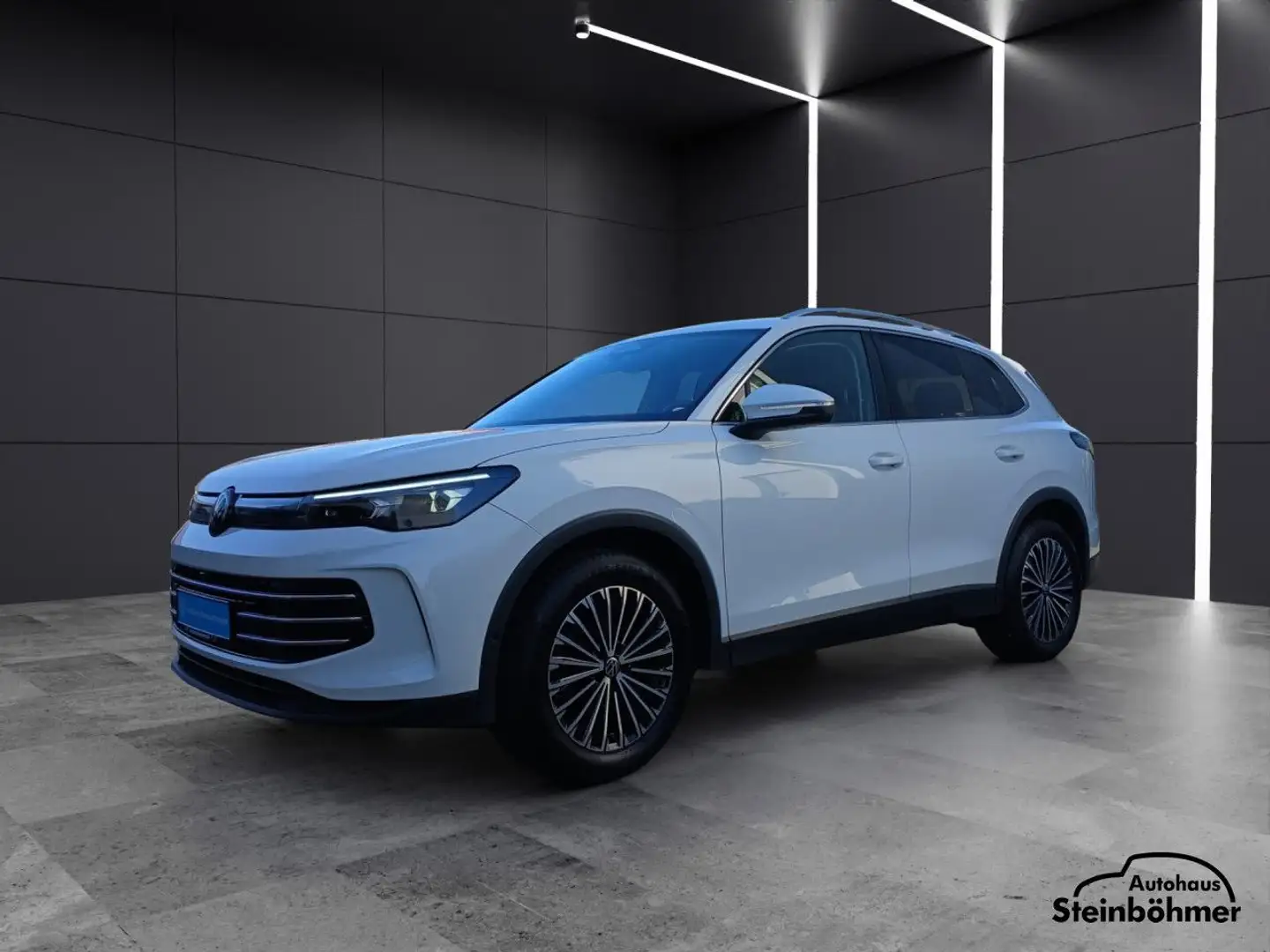 Volkswagen Tiguan Elegance 1.5eTSI DSG Navi LED AHK Kamera Weiß - 2