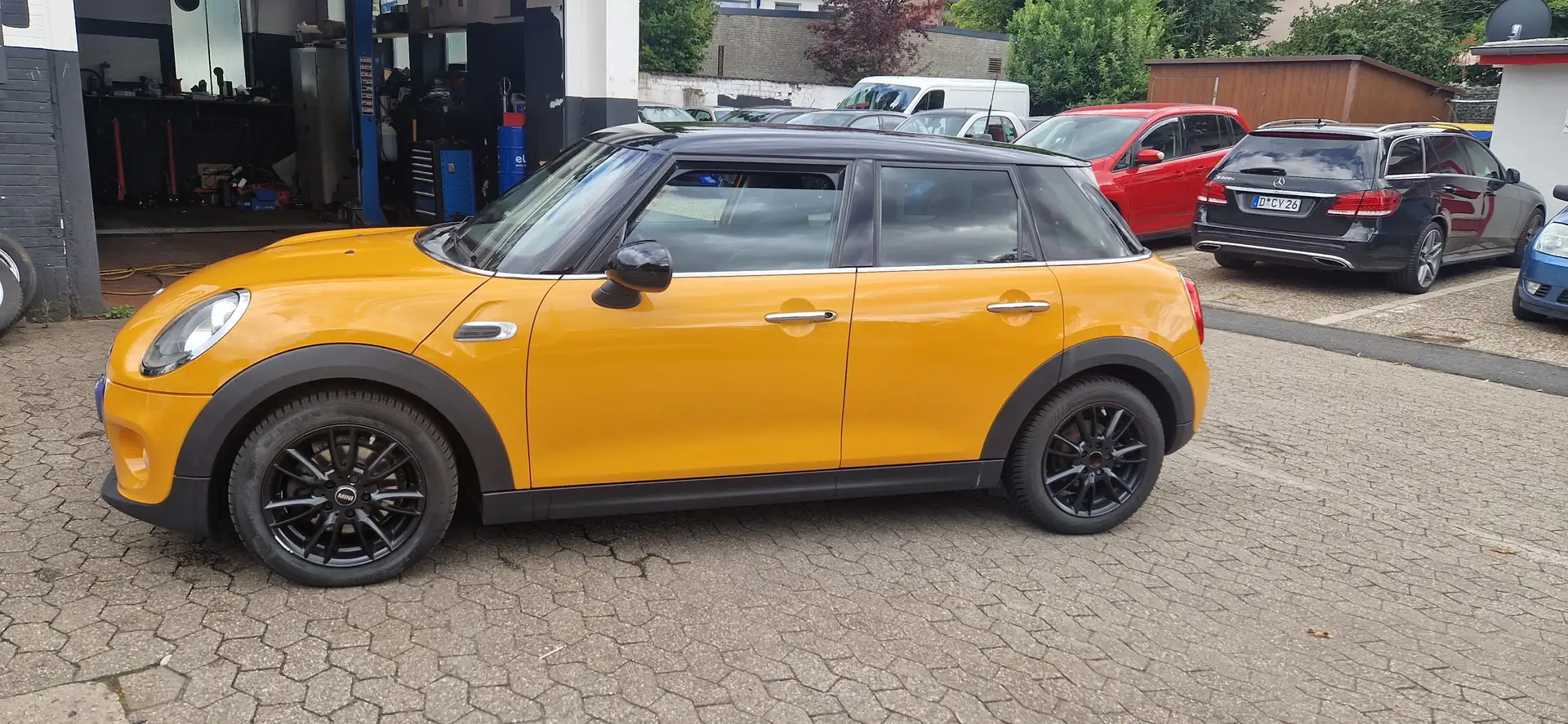 MINI Cooper D Cooper D Portocaliu - 2